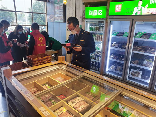 甌江口市監(jiān)分局持續(xù)作戰(zhàn) 全面摸排進(jìn)口冷鏈?zhǔn)称方?jīng)營(yíng)情況